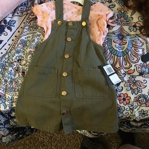 Sold 2 piece skirt overall set